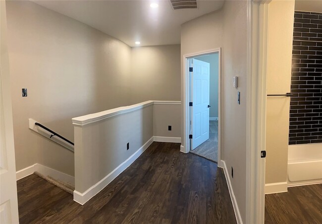 Photo - 62 Woodland Hills Dr Unit D