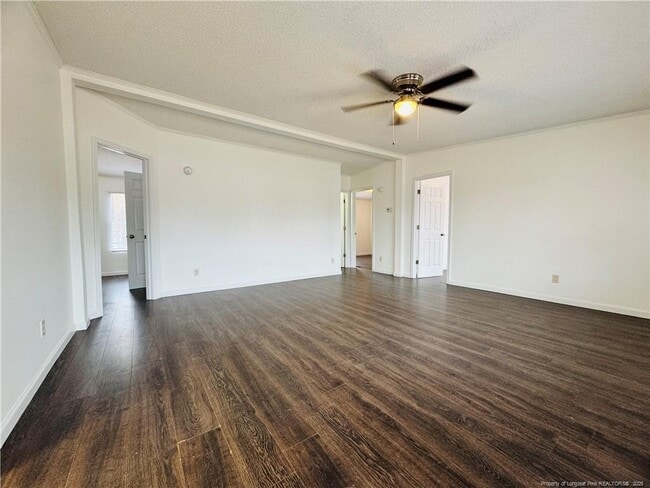 Photo - 61 Lexington Ln