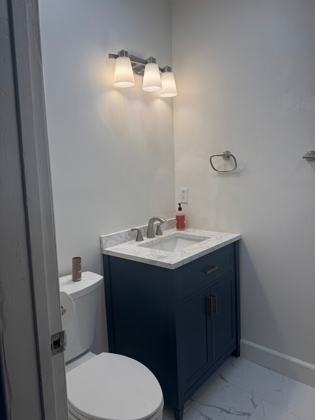 Photo - 619 S Bradfield Ave