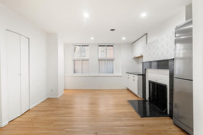 Photo - 103 Marlborough St Unit 2