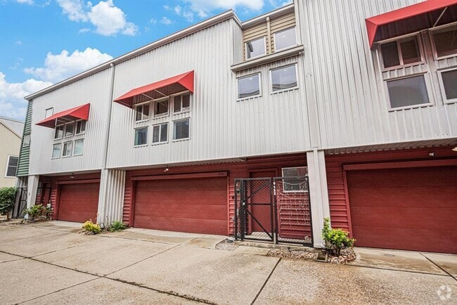 Building Photo - 6132 Grand Blvd Rental