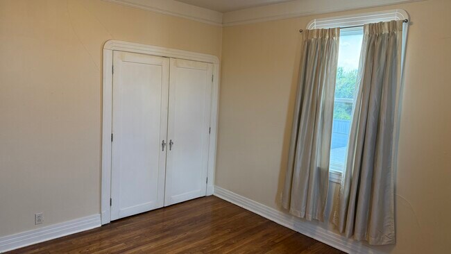 Photo - 5430 Hawthorne Pl Unidad Apt C