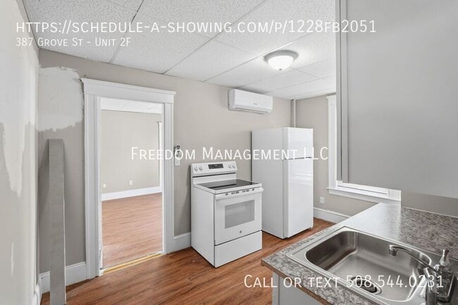 Photo - 387 Grove St Unit 2F