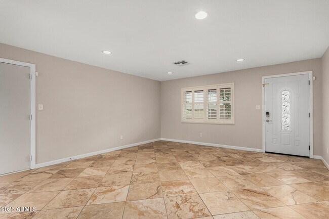 Photo - 11825 S Coconino St