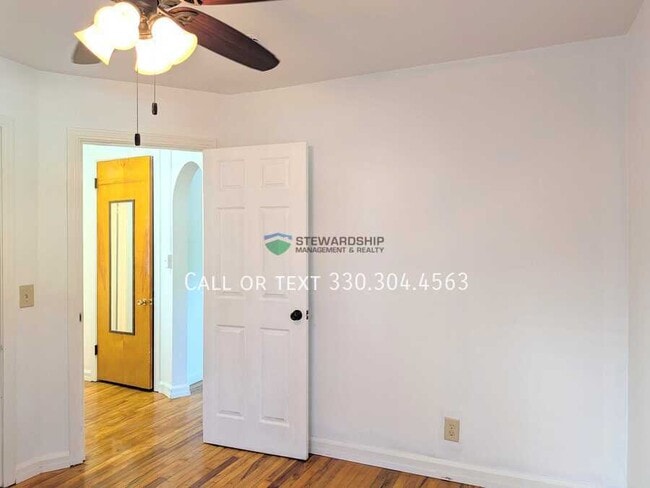 Photo - 1512 Forest Ave SE