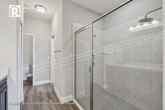 Photo - Brand-New Luxury Townhome - Upgrades Galor...