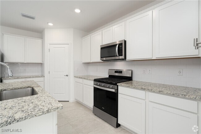 Building Photo - 42380 Cascade Dr Rental
