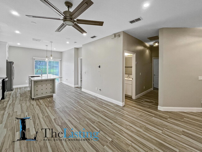 Photo - 11272 Moonshine Creek Cir