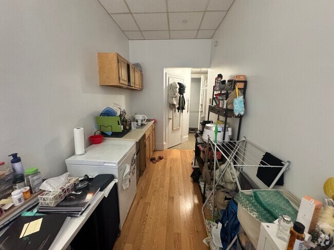 Building Photo - 405 Beacon St Unit 2 Rental