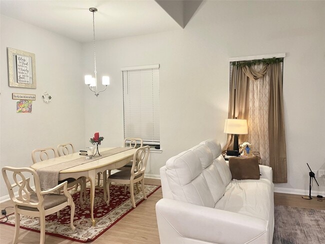 Photo - 1055 Bluebonnet Trl