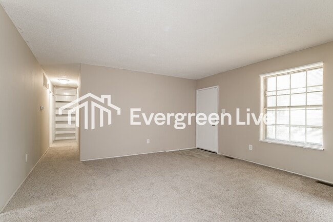 Photo - 1844 Battlefield Dr