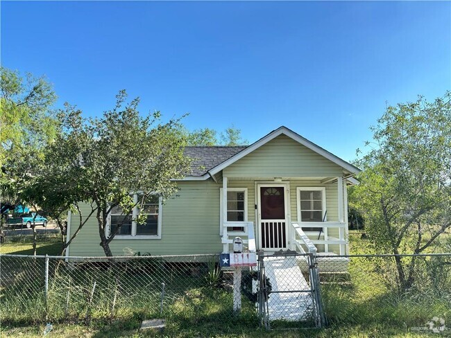 Building Photo - 811 Anaquitas St Rental