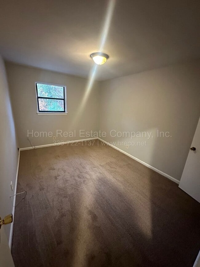 Photo - 151 Westdale Ave NW Unit F