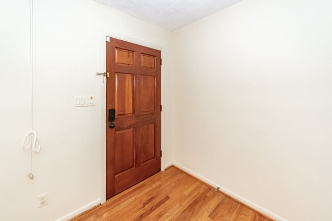 Photo - 453 Wade Hampton Dr