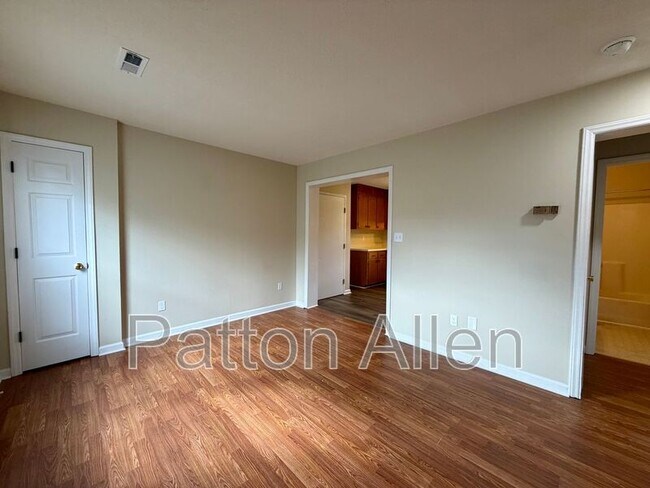 Photo - 3 Wesley Branch Rd Unit Apt D