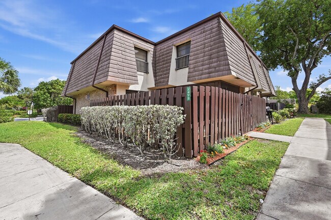 Photo - 2498 NW 99th Ave