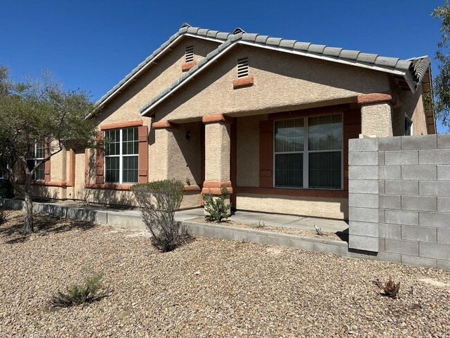 Building Photo - CACTUS SPRINGS