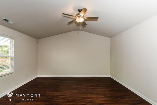 Photo - 320 Windbreak Ln