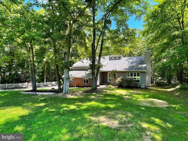 Building Photo - 22480 Sparrow Ct
