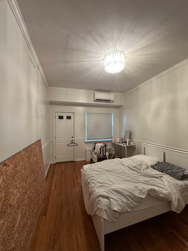 Building Photo - 2370 Brigham St Unit 2nd floor Rental