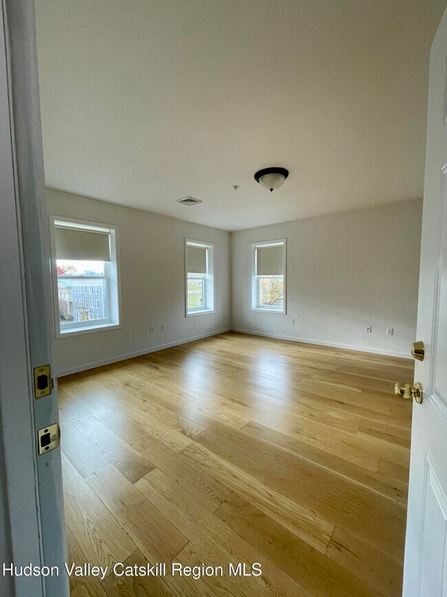 Photo - 202 Warren St Apartment