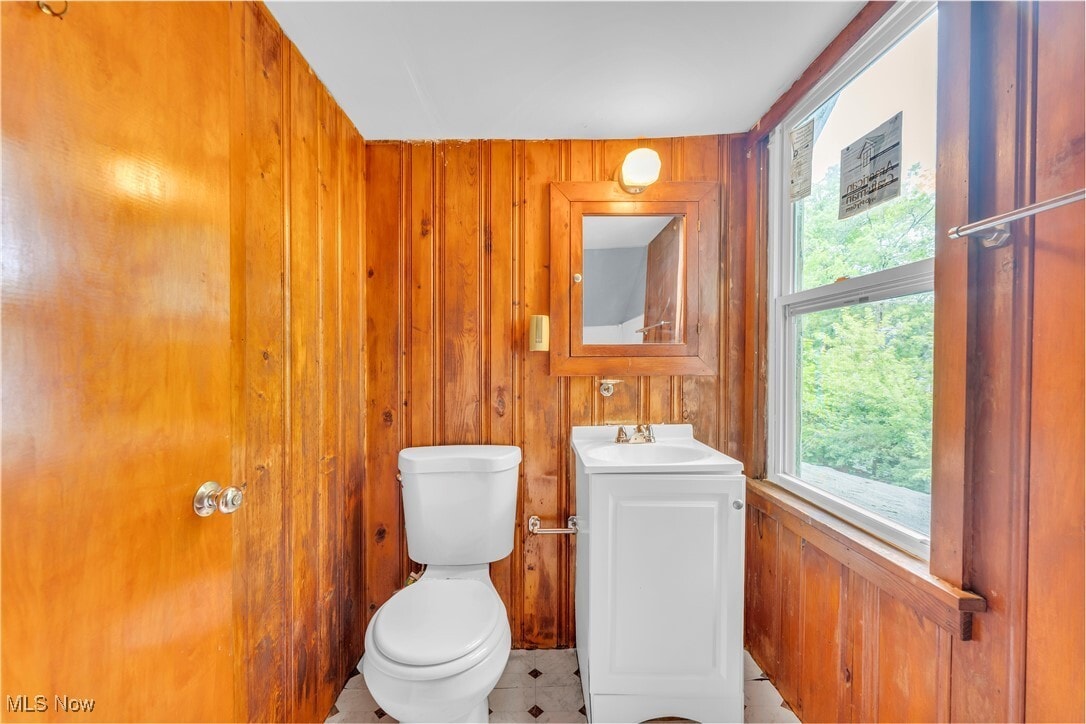 Photo - 915 Helmsdale Rd Unit 3