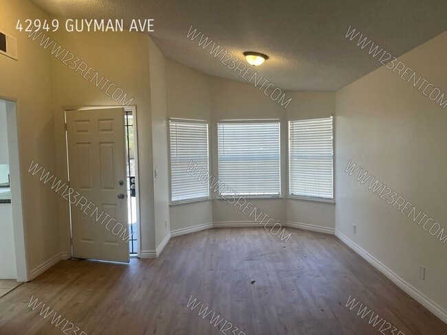 42949 Guyman Ave