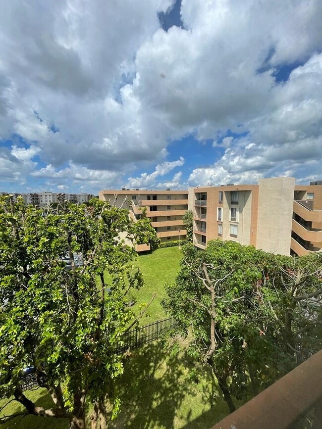 Photo - 9220 Fontainebleau Blvd Condo Unit 512