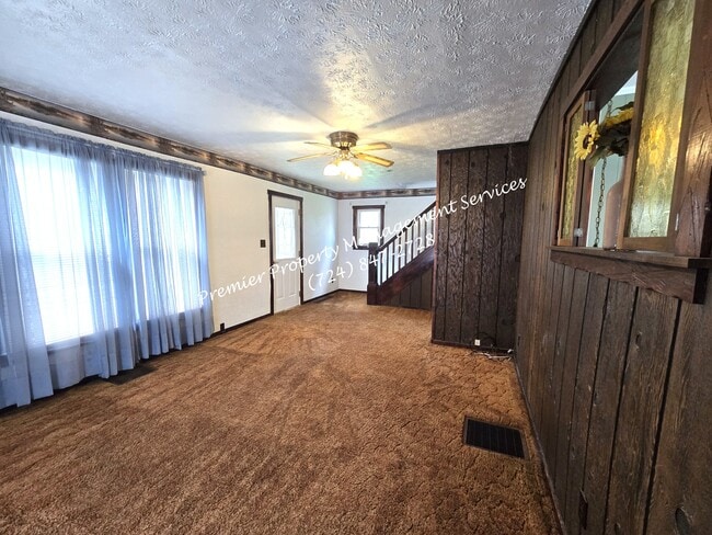 Photo - 285 W Jamestown Rd