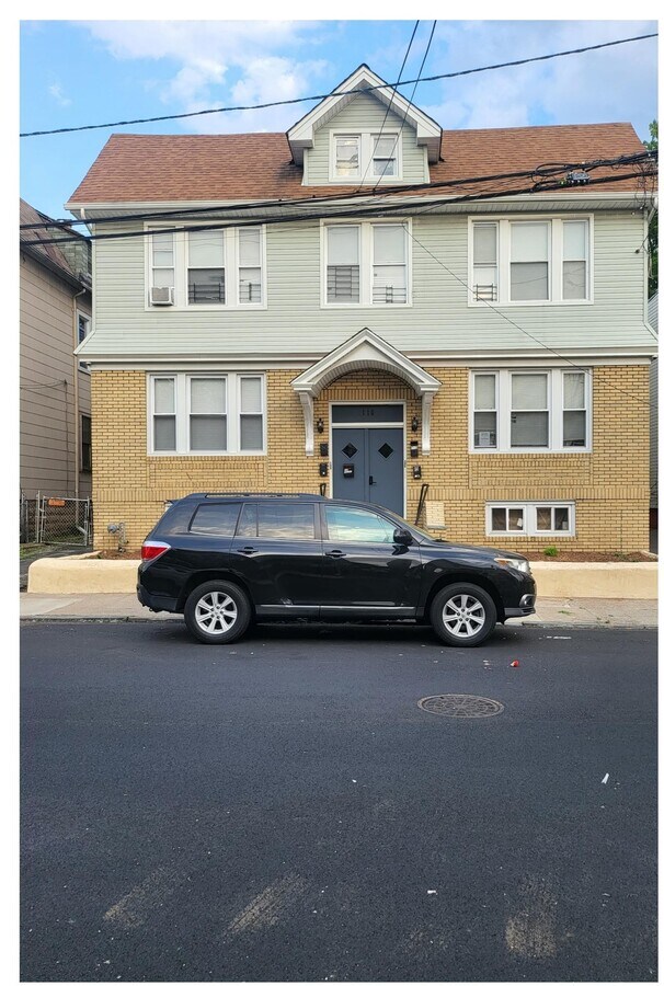 Photo - 110 Schley St Unit 1