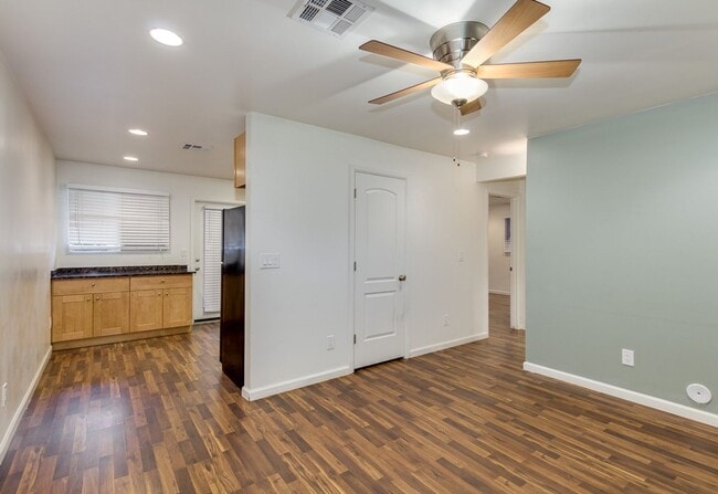 Photo - 3007 N 22nd St Unit 04