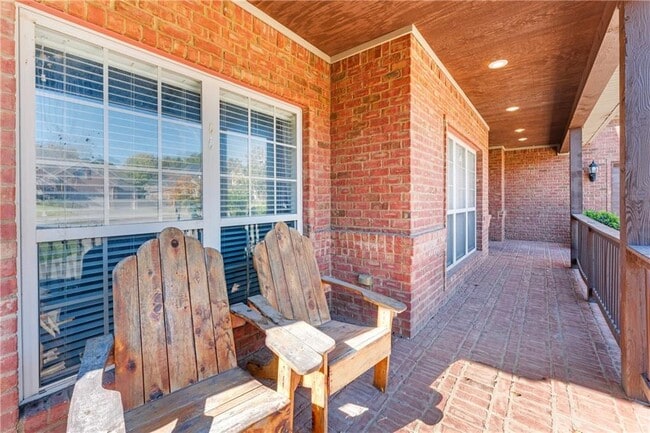 Photo - 2265 N Covington Park Blvd