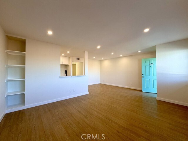 Photo - 620 S Lake St Unit 203