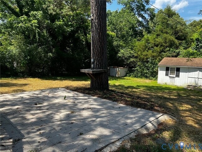 4908 Regent Rd