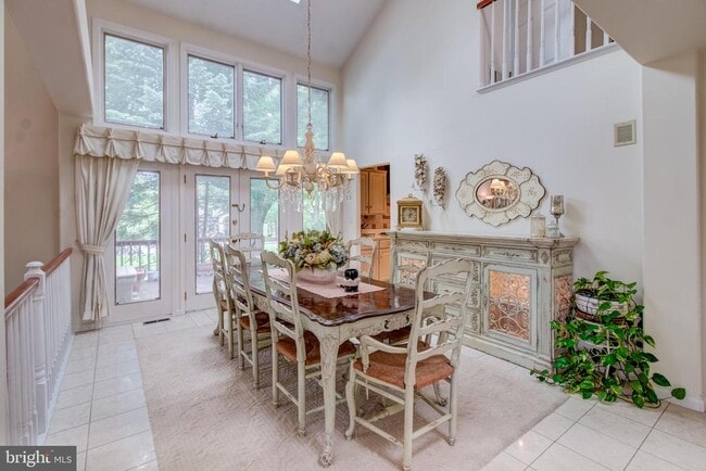 Photo - 307 Sayre Dr