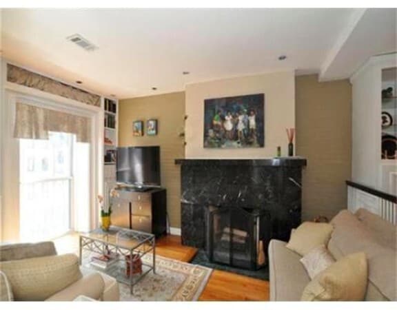 124 Beacon St Unidad 5F