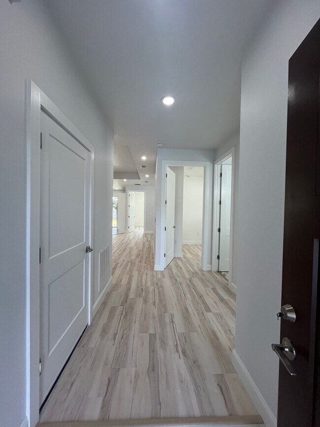 Photo - BEAUTIFUL BRAND NEW DUPLEX!!