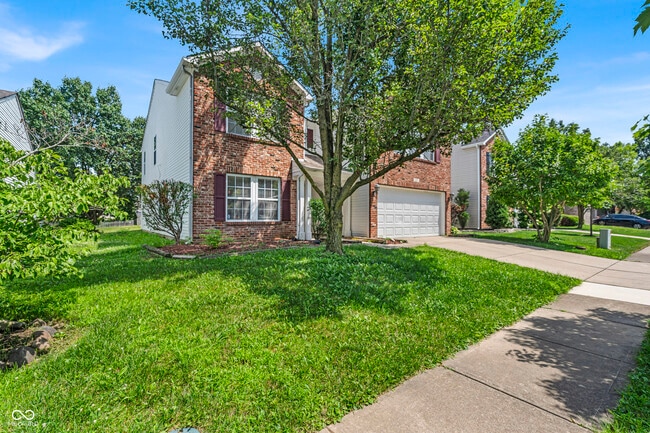 Photo - 10187 Hatherley Way