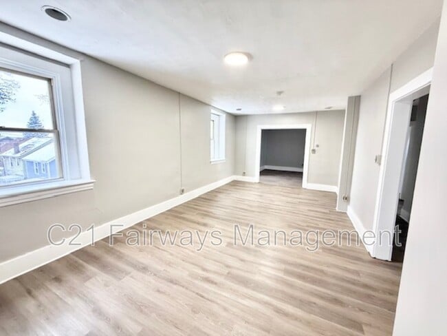 Photo - 1907 Delaware Ave