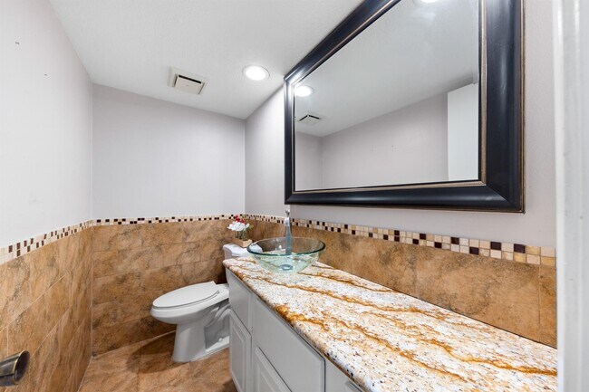 Photo - 7700 Creekbend Dr Unit 30
