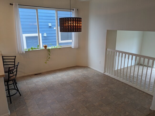 Photo - 2427 Sunbury Ln