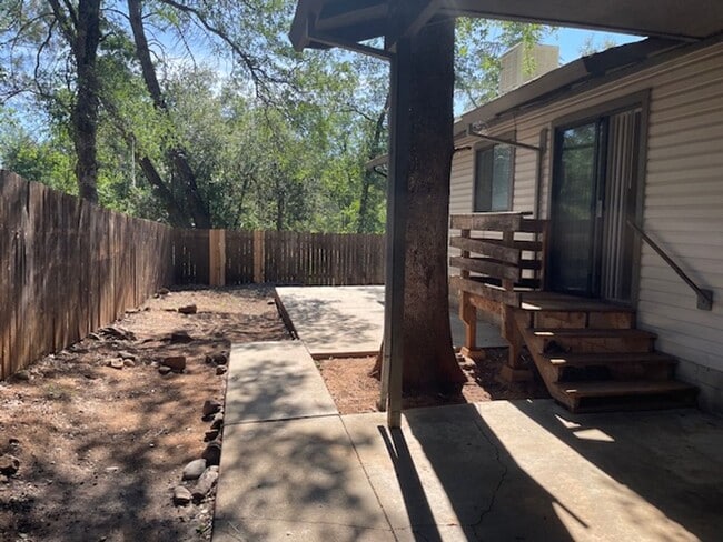 Photo - 1191 Hardenbrook Ave