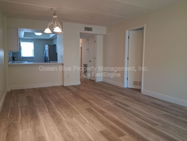 Photo - 3811 N Oak Dr Unidad 61