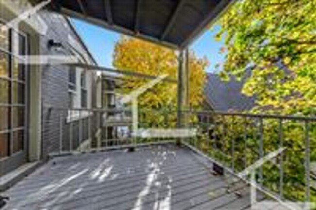 Photo - 50 Brackett St