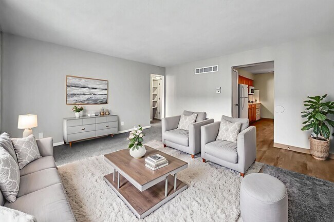 West Glen Apartments