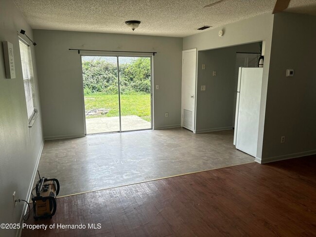 Photo - 10314 Usher St