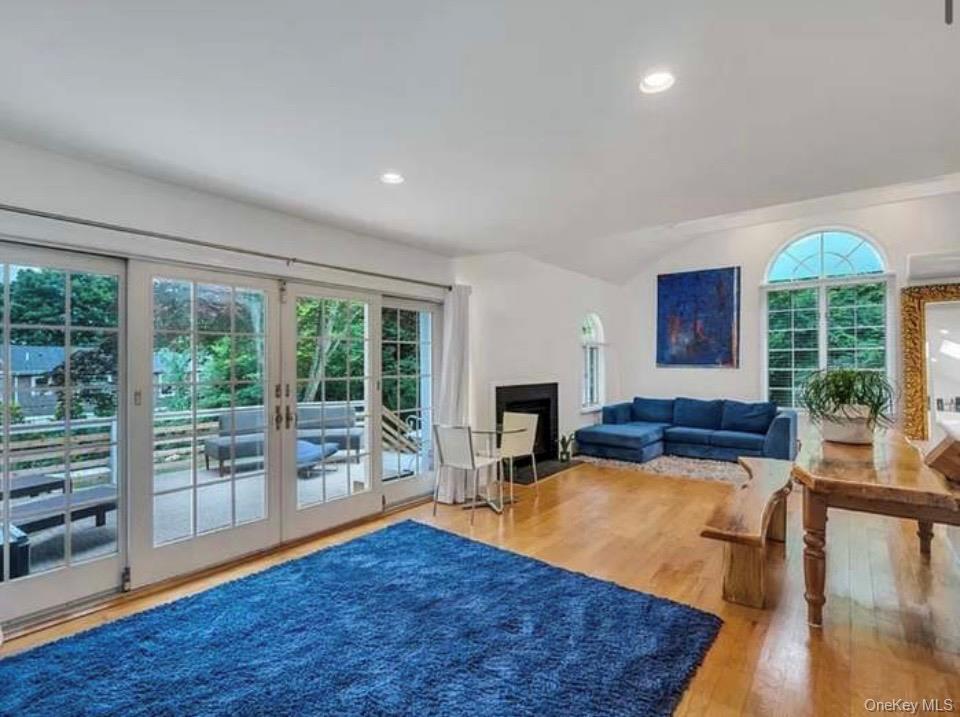 Photo - 12 Ridge Ln