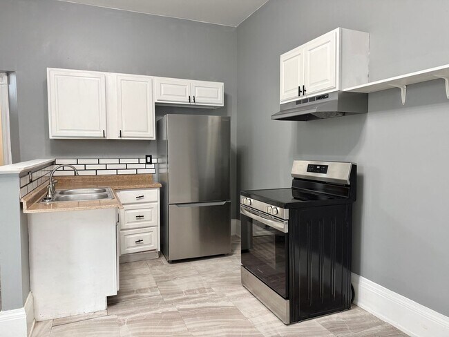 Photo - 447 Warner St Unit 447-2