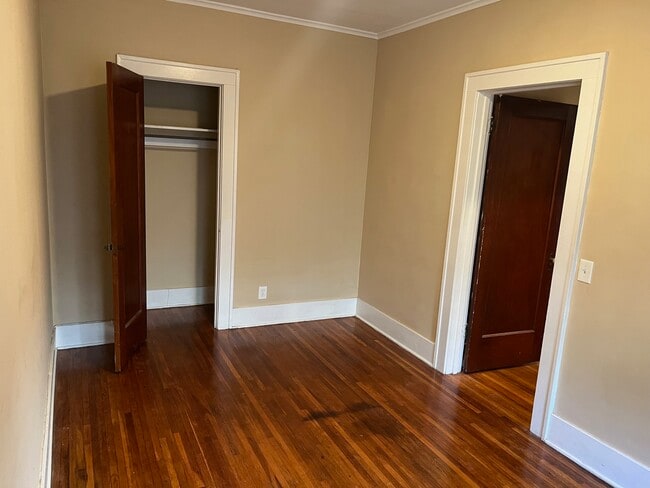 Apt.3 Bedroom