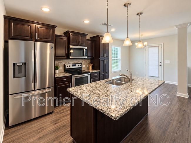 1085 Bitting Hall Cir